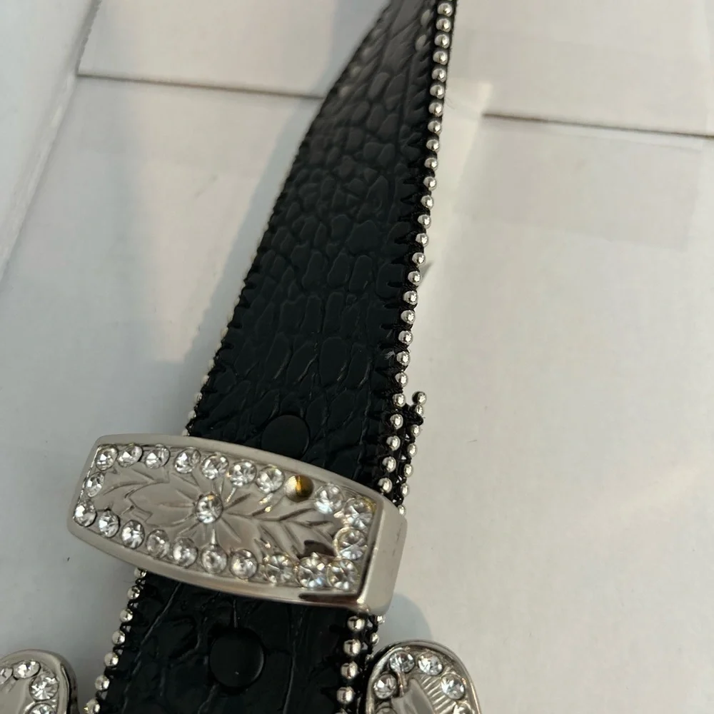 Womens Black Belt Pink,Blue & Silver Gems W/ Interchangeable Buckle  Size L 41”